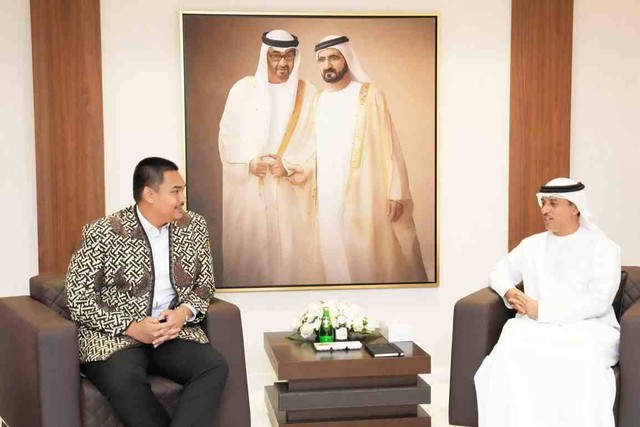 Menteri Pemuda dan Olahraga (Menpora), Dito Ariotedjo, bertemu dengan Menteri Pendidikan Uni Emirat Arab (UEA), Dr. Ahmad Belhoul Al Falasi. Foto: Dok. Kemenpora