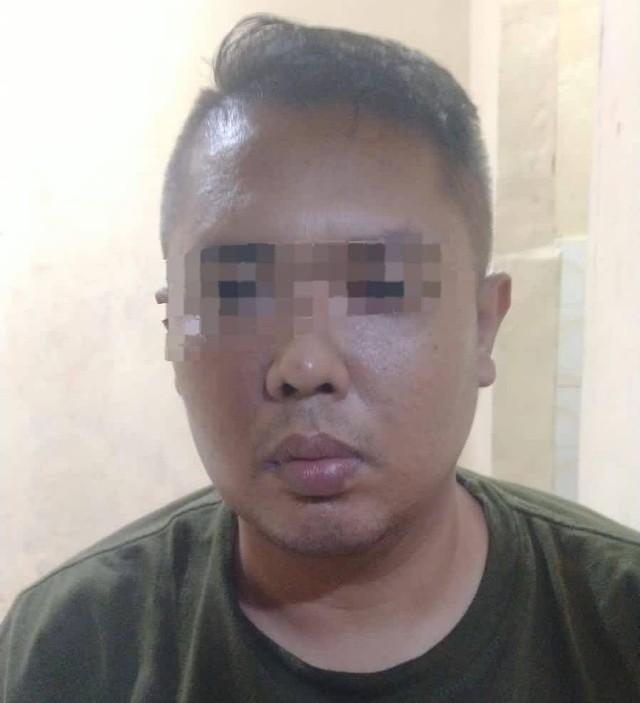 Pelaku penipuan modus mengaku sebagai anggota marinir berhasil ditangkap. | Foto: Dok Polsek Kedaton