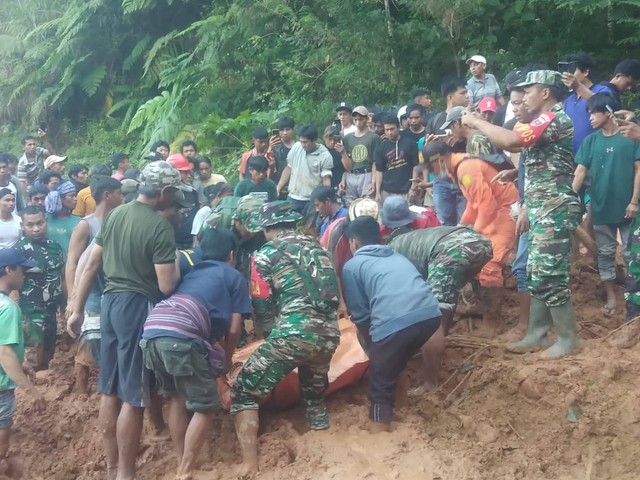 Longsor di Toraja Utara, 2 orang meninggal dunia Foto: Dok. Basarnas