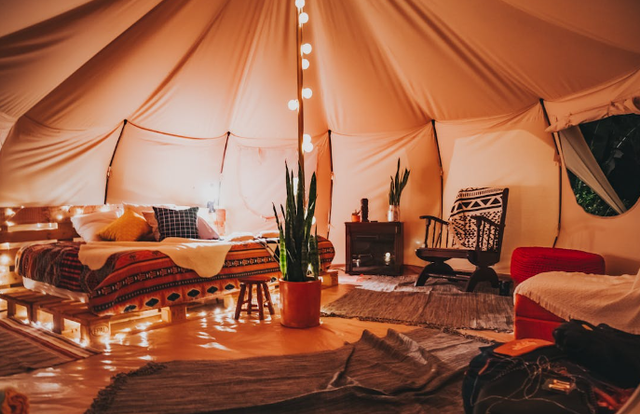 Tempat piknik di lembang. Foto hanya ilustrasi, bukan tempat sebenarnya. Sumber: Pexels/Matheus Bertelli