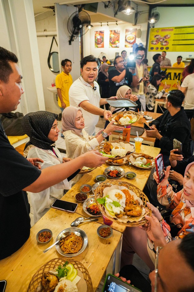 Soft opening restoran Ayam Cap Nikmat dan Jus Aja! di kawasan Tebet, Jakarta Selatan.  Foto: Dok. Istimewa