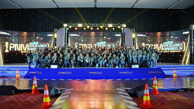 PT Permodalan Nasional Madani (PNM) mengapresiasi karyawan dan unit kerja terbaik dengan menggelar acara PNM Excellence Award 2024 di Hotel Bidakara, Jakarta, pada Jumat (26/4). Foto: dok. PNM