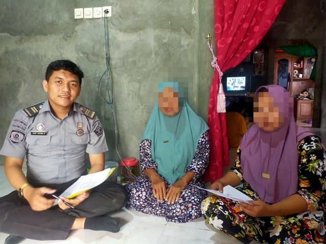 PK Bapas Semarang Arif Agung Melaksanakan Penggalian Data di Rumah Penjamin Klien