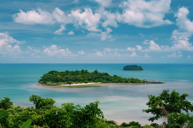 Taman Nasional Kepulauan Seribu. Foto hanya sebagai ilustrasi, bukan tempat sebenarnya. Sumber: Unsplash/Ragnar Vorel.