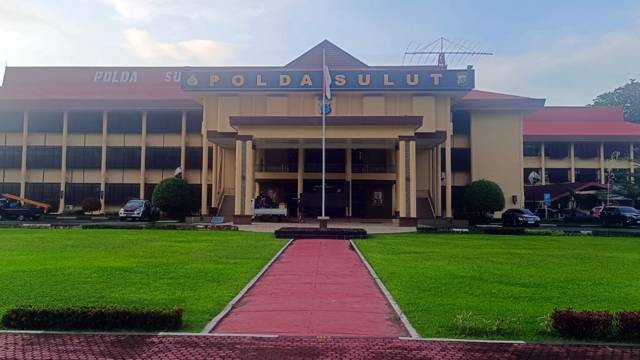Kantor Polda Sulawesi Utara.