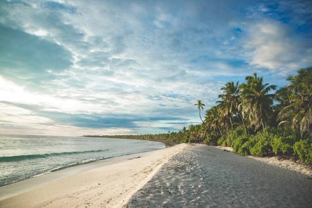 Pulau Tidung Besar. Ilustrasi Foto hanya ilustrasi, bukan tempat sebenarnya. Sumber:Unsplash/Hussain Faruhaan