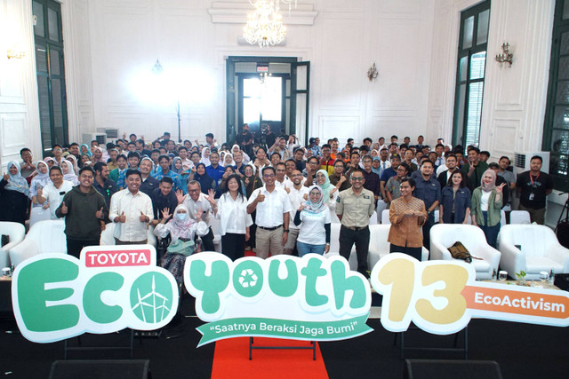 Kick off Toyota Eco Youth Ke-13 di Museum Seni Rupa dan Keramik, Kota Tua Jakarta, Selasa (30/4/2024) Foto: Dok. Toyota Indonesia