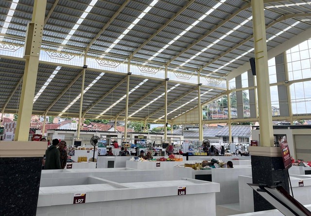 Pasar Raya Lebak Budi. | Foto: Lampung Geh 