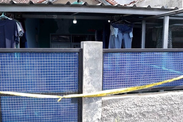 Tempat kejadian perkara kasus pembunuhan suami kepada istrinya di Desa Cileunyi Kulon, Kecamatan Cileunyi, Kabupaten Bandung. Foto: Dok. Istimewa