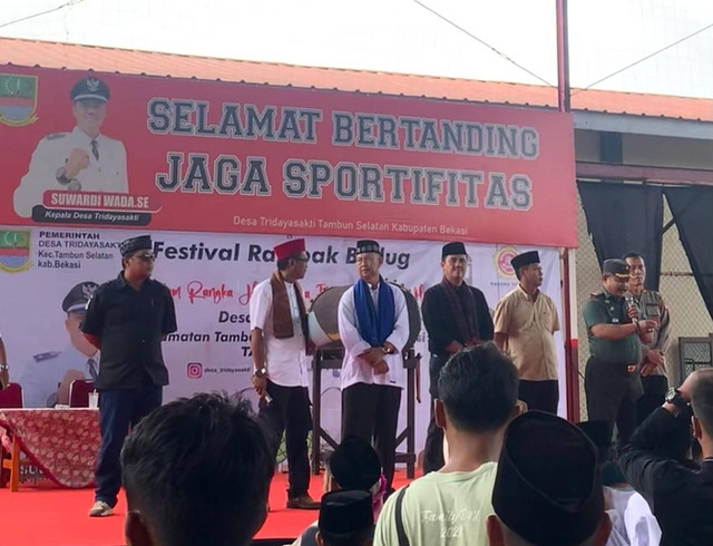 Pembukaan acara yang dibuka oleh beberapa pejabat pemerintah