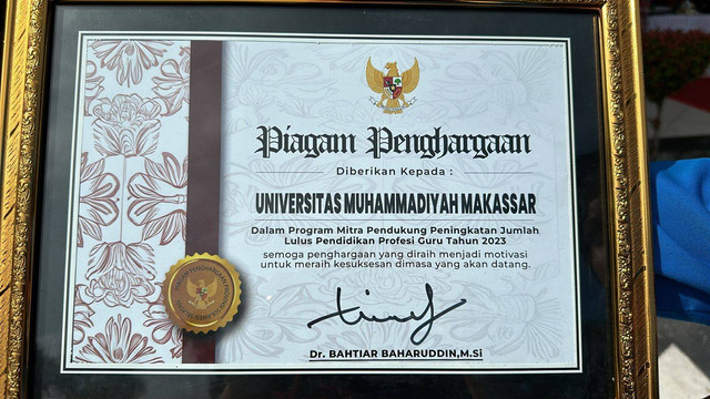 PPG Unismuh Makassar Raih Penghargaan Mitra Pendidikan dari Pemprov Sulsel