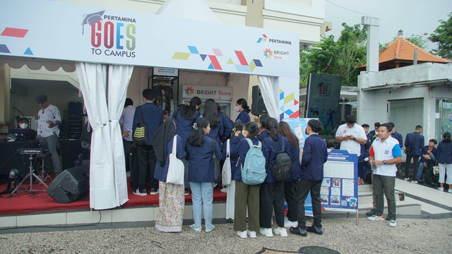 Pertamina Goes To Campus memberi pengalaman atraktif pada mahasiswa, bimbingan karier, serta berbagai booth menarik lainnya. Foto: Dok. Pertamina