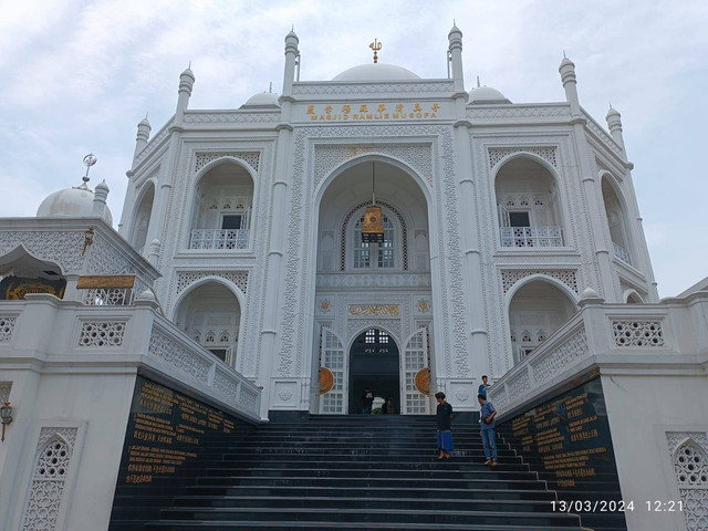 Masjid Ramlie sebagai salah satu tempat wisata di jakarta (dokumen pribadi)