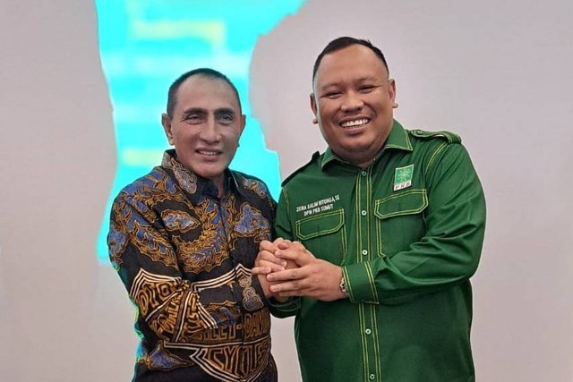 Eks Gubernur Sumut Edy Rahmayadi (kiri) dan Bendahara DPW PKB Sumut Zeira Salim. Foto: Dok. Istimewa