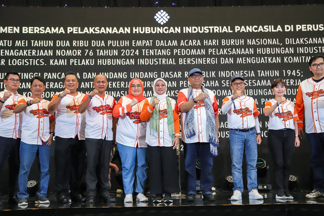 Kemnaker meluncurkan Kepmenaker 76 Tahun 2024 dalam Peringatan Hari Buruh Internasional di Jakarta, Rabu (1/5/2024). Foto: Dok. Kemnaker