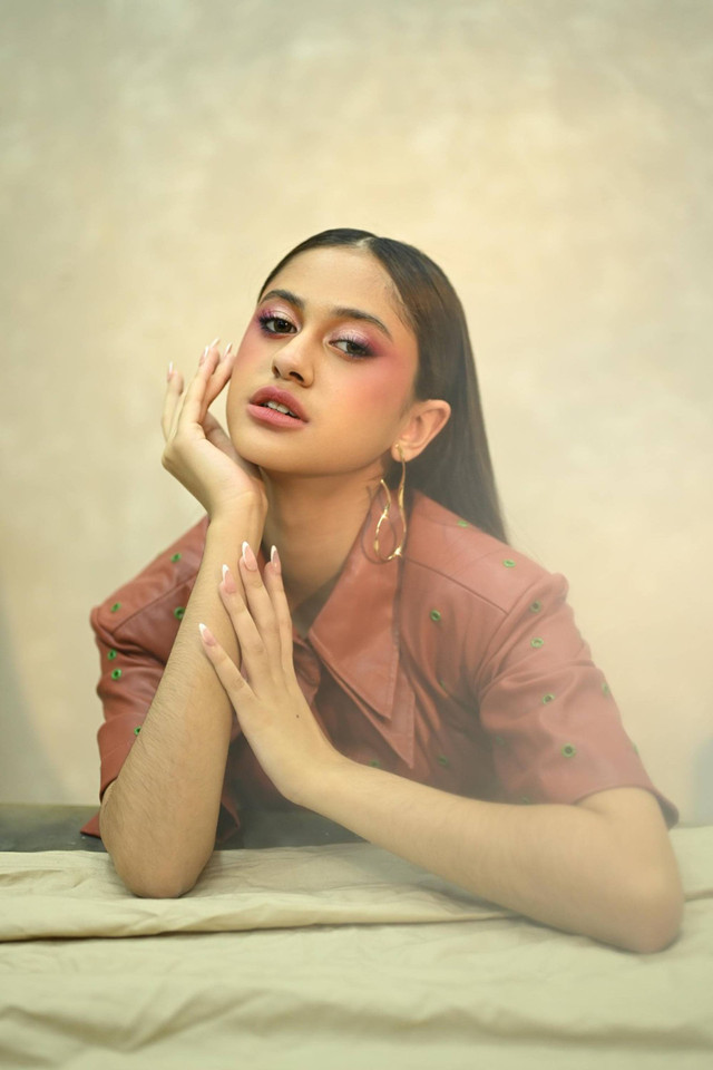 Asila Maisa rilis single baru bertajuk Menanti Waktu. Foto: Dok. Istimewa