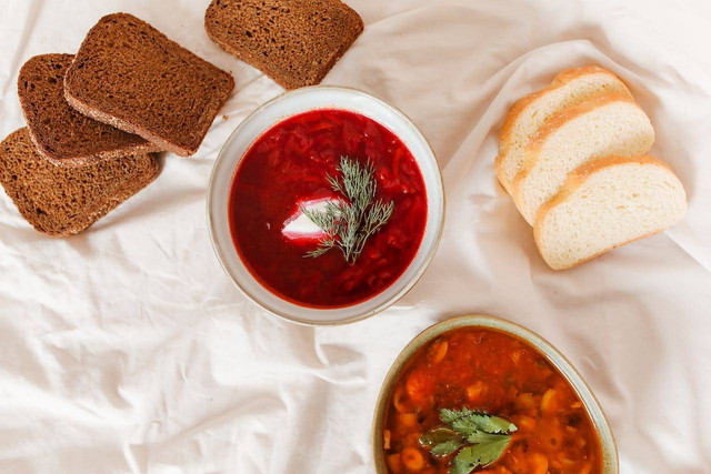 Hidangan Borscht Rusia. Foto: Pexels