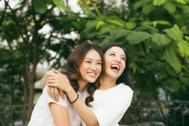 Ilustrasi perempuan dan sahabat. Foto: Shutterstock