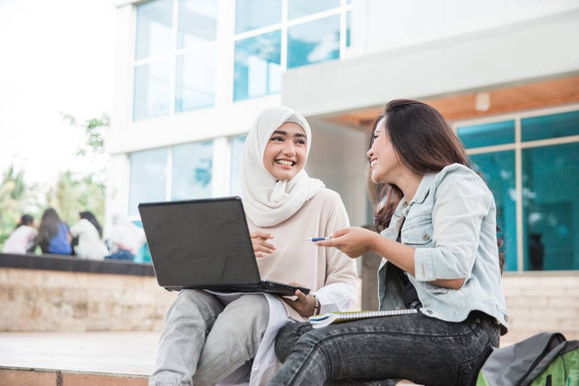 Ilustrasi Menyusun Proposal Qurban Idul Adha. Foto: Shutterstock