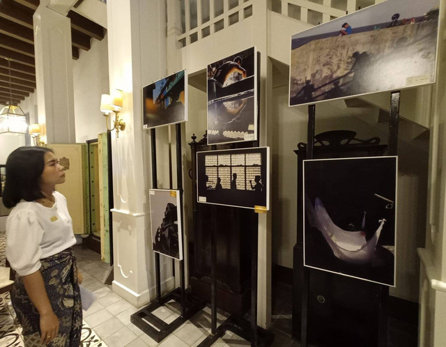 Pameran foto karya anak disabilitas di Hotel Kokoon Surabaya. Foto: Masruroh/Basra