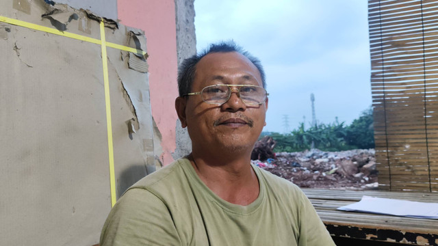 Triyono, keluarga tersangka penganiayaan taruna STIP Jakarta. Foto: Jonathan Devin/kumparan