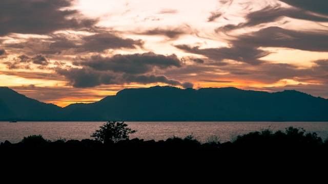 Pantai Elee Lheue. Sumber: Unsplash/Fahrul Razi