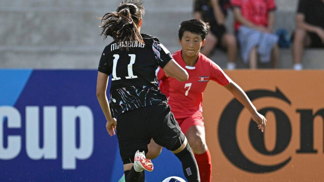 Timnas Korea Selatan Putri U-17 melawan Timnas Korea Utara Putri U-17 pada pertandingan Piala Asia Putri U-17 2024, Senin (6/5/2024). Foto: AFC