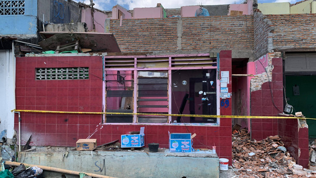 Rumah runtuh di Nagan Kidul, Kalurahan Patehan, Kemantren Kraton, Kota Yogyakarta, yang memakan korban satu orang tewas, Selasa (7/5).  Foto: Dok. Istimewa