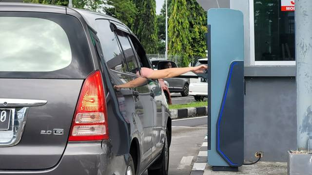 Ilustrasi pintu masuk parkir.