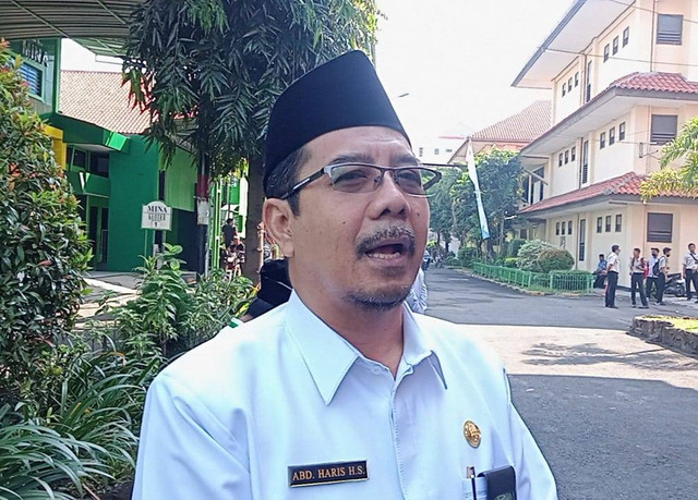 Sekretaris Petugas Penyelenggara Ibadah Haji (PPIH) Embarkasi Surabaya Abdul Haris. Foto: Masruroh/Basra