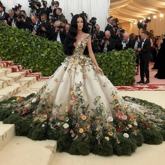 Kehadiran Katy Perry di Met Gala lewat fitur AI. Foto: Instagram @katyperry