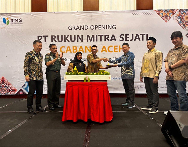 Peresmian PT Rukun Mitra Sejati di Aceh sebagai distributor Nestlé Indonesia. Foto: dok. Nestlé Indonesia