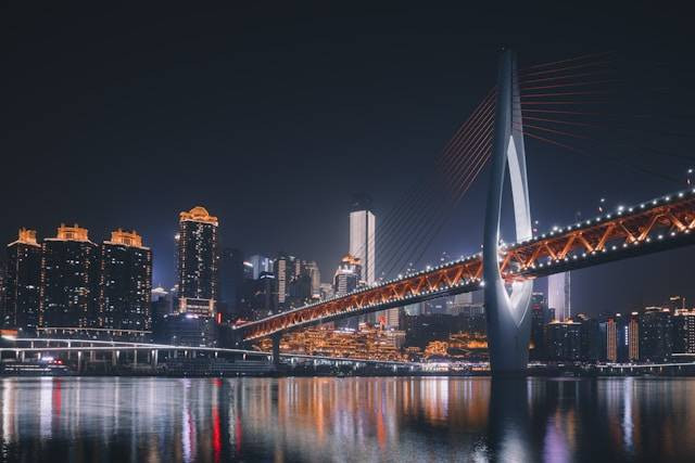 Ilustrasi jembatan terpanjang di dunia. Sumber: Toby Yang/unsplash.com