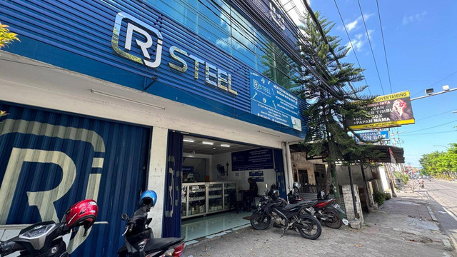 Toko Mur Baut RJ Steel Jogja yang terletak di Jalan Kyai Mojo, Tegalrejo, Yogyakarta. Foto: Rochmad NH/Pandangan Jogja