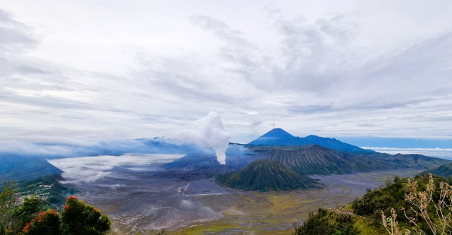 Gunung manglayang. Foto hanya ilustrasi, bukan tempat sebenarnya.Sumber: Unsplash/SC Chong