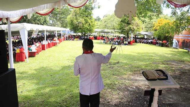 Ibadah memperingati Hari Kenaikan Yesus Kristus yang digelar oleh Gereja GMIM Bukit Moria Rike, Kota Manado.