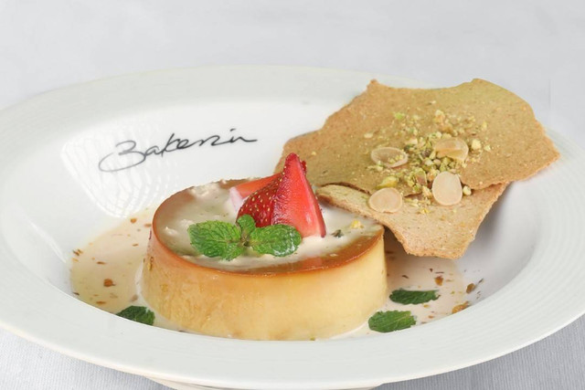 Pistachio Almond Pudding. Foto: Bakerzin