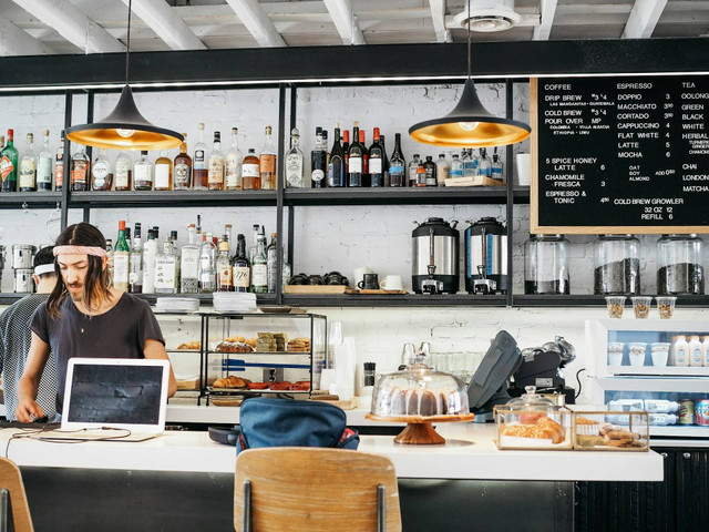 Restoran Cimahi Mall. Foto hanya ilustrasi, bukan tempat sebenarnya. Sumber: Unsplash/No Revisions