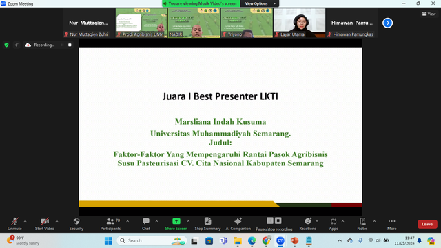 Juara I Best Presenter LKTI. Sumber : Dokumentasi Humas UNIMUS