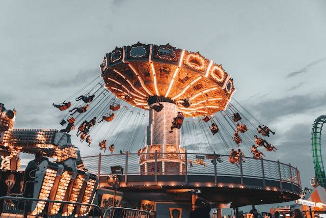 Saloka Theme Park Semarang. Foto hanya ilustrasi bukan tempat sebenarnya. Sumber foto: Unsplash.com/Ethan Hoover