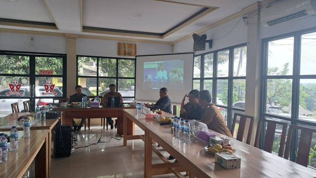 PT Permodalan Nasional Madani (PNM) cabang Serang, menyelenggarakan acara sosialisasi sekaligus silaturahmi dengan tokoh masyarakat dan pemuka agama di Kecamatan Baros, Kabupaten Serang, pada Selasa (14/5). Foto: dok. PNM