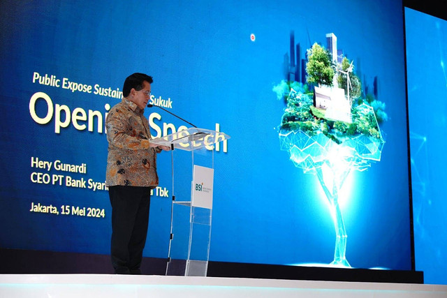 Direktur Utama BSI, Hery Gunardi, memberikan opening speech pada Public Expose Sustainable Sukuk, Rabu (15/5). Foto: dok. BSI