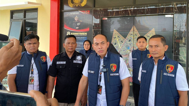 Kasat Reskrim Polres Blora  AKP Selamet, saat konferensi pers di Mapolres Blora. Rabu (15/05/2024). (Aset: Istimewa)