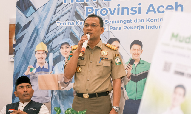 Kepala Dinas Tenaga Kerja dan Mobilitas Penduduk (Disnakermobduk) Aceh, Akmil Husen mengimbau perusahaan di Aceh memastikan setiap pekerja terlindungi BPJS Ketenagakerjaan. Foto: Dok. Istimewa