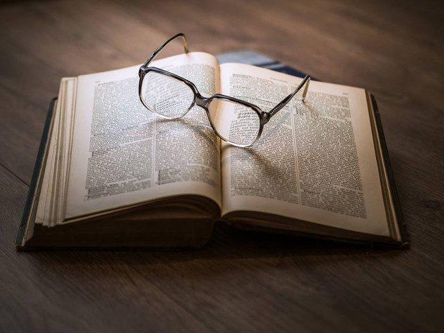 Ilustrasi Contoh Hortatory Exposition Text, Foto Pixabay/DariuszSankowski