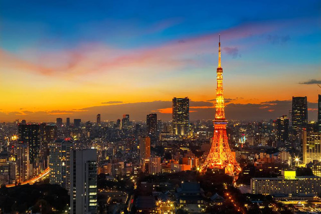 Tokyo Tower, destinasi wisata populer di Jepang Foto: Shutterstock