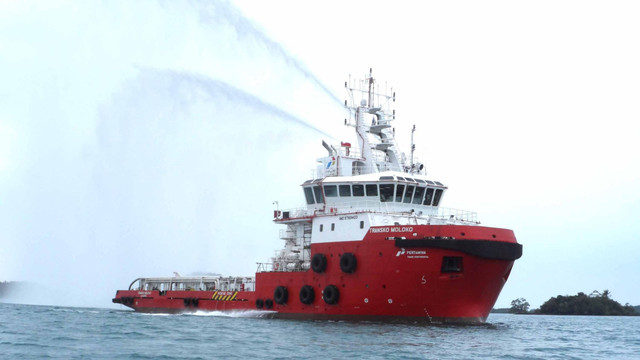 Kapal Transko Moloko di perairan Malaysia. Foto: Dok. PT. Pertamina Trans Kontinental