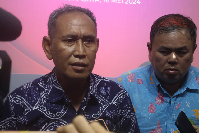Kepala Dinas Pendidikan (Dispendik) Kota Surabaya Yusuf Masruh (kiri). Foto: Diskominfo Surabaya