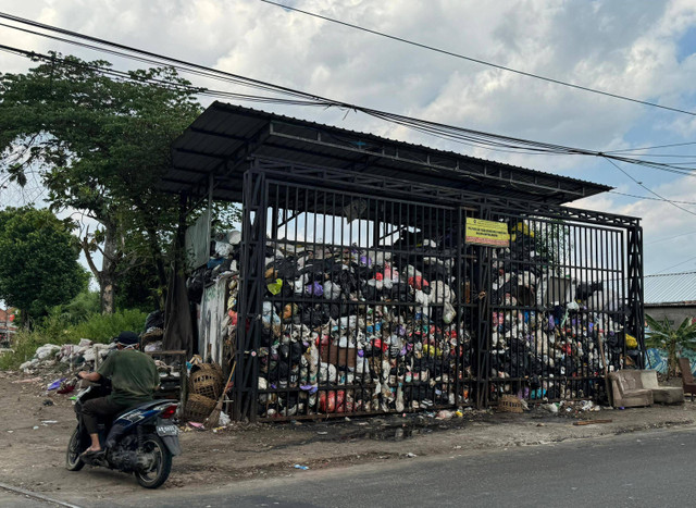 Tumpukan sampah di depo Pengok, Demangan, Kota Yogya. Foto: Resti Damayanti/Pandangan Jogja