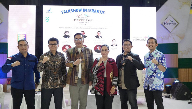 Balai Besar POM di Bandar Lampung menggandeng Bank Indonesia Provinsi Lampung serta Pemerintah Daerah, dalam rangka launching inovasi baru program Qris Pusaka untuk UMKM Berjaya pada Festival Parekraf Lampung 2024 di Mal Boemi Kedaton, Bandar Lampung. | Foto: Ist